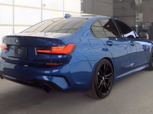 Used 2021 BMW 330i Sedan w/ M Sport Package RWD image 3