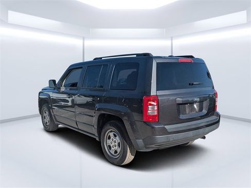 Used 2017 Jeep Patriot Sport w/ Power Value Group image 5