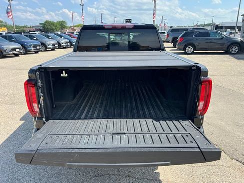 Used 2023 GMC Sierra 1500 AT4 w/ AT4 Premium Package AWD/4WD image 14