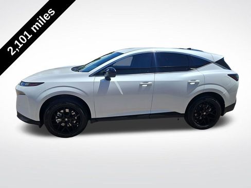Used 2025 Nissan Murano SV AWD/4WD image 2