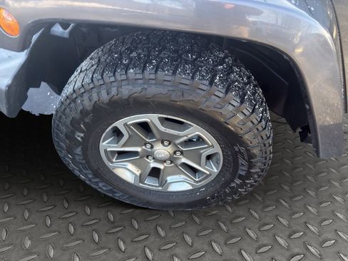 Used 2017 Jeep Wrangler Unlimited Rubicon w/ Cold Weather Group image 17