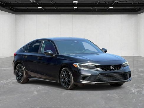 Used 2023 Honda Civic Sport Touring image 3