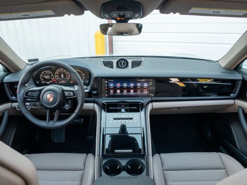 New 2026 Porsche Panamera 4 image 22