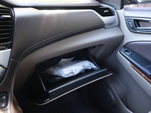 Used 2020 Chevrolet Tahoe Premier AWD/4WD image 39