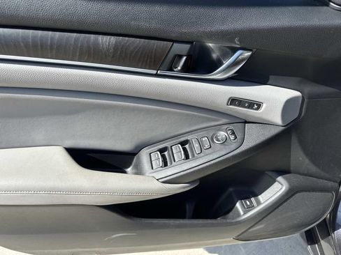 Certified 2018 Honda Accord EX-L image 19