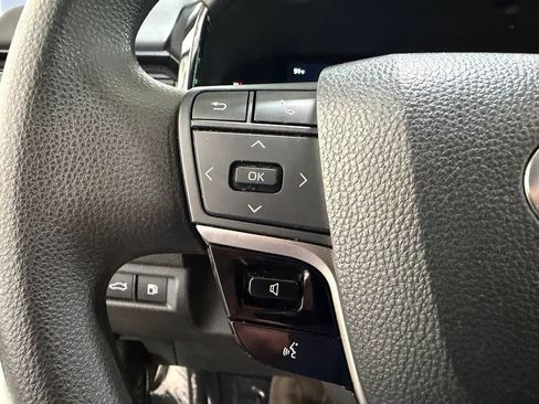 Used 2025 Toyota Camry LE FWD image 19