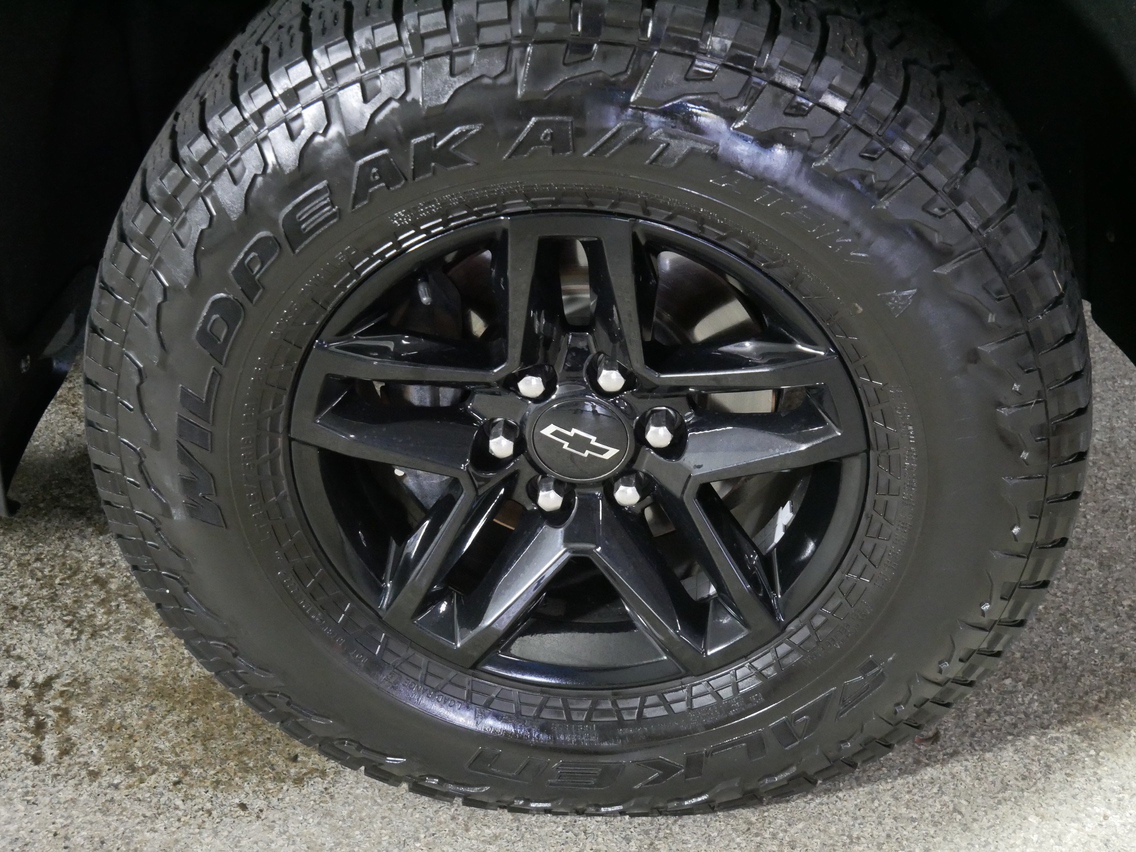 Used 2021 Chevrolet Silverado 1500 Custom Trail Boss w/ Midnight Edition AWD/4WD image 15