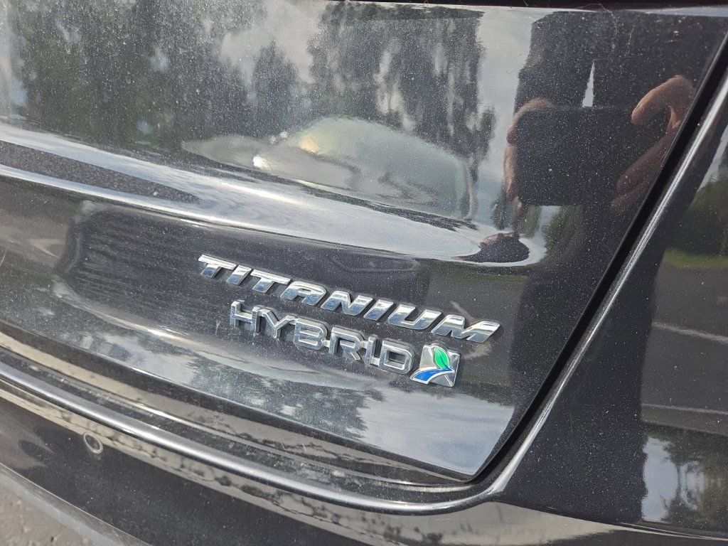 Used 2019 Ford Fusion Titanium FWD image 7