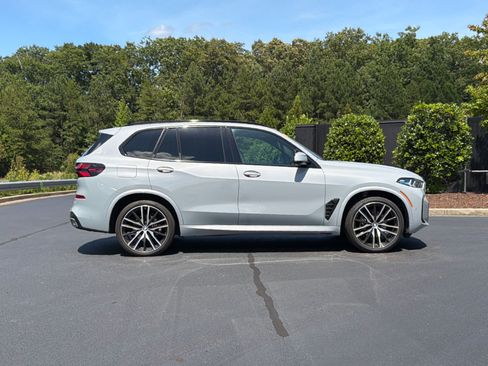 Used 2025 BMW X5 sDrive40i w/ M Sport Package RWD image 5
