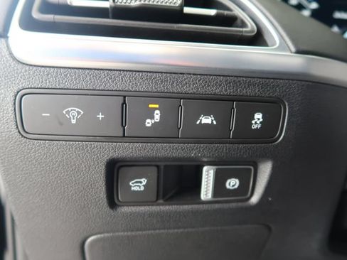 Used 2021 Hyundai Palisade Limited FWD image 18