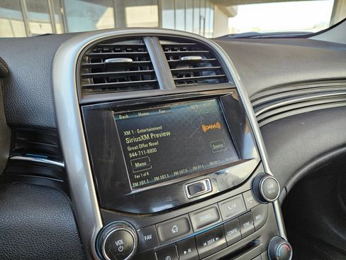 Used 2015 Chevrolet Malibu LT w/ Power Convenience Package image 18