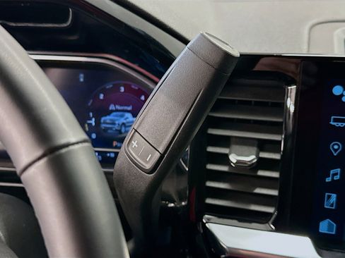 Used 2023 Chevrolet Silverado 1500 LT image 25