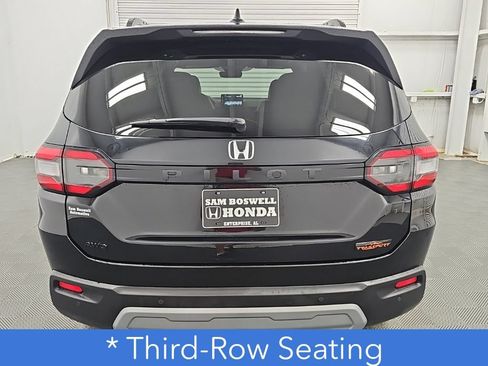 Used 2025 Honda Pilot TrailSport image 8