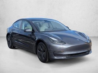 Used 2021 Tesla Model 3 Standard Range Plus video 3