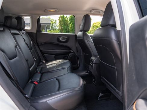 Used 2020 Jeep Compass Limited AWD/4WD image 21