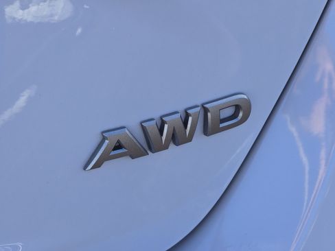 Used 2023 Nissan Altima 2.5 SR w/ SR Premium Package image 17