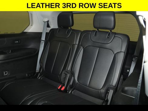 Used 2023 Jeep Grand Cherokee L Limited AWD/4WD image 13