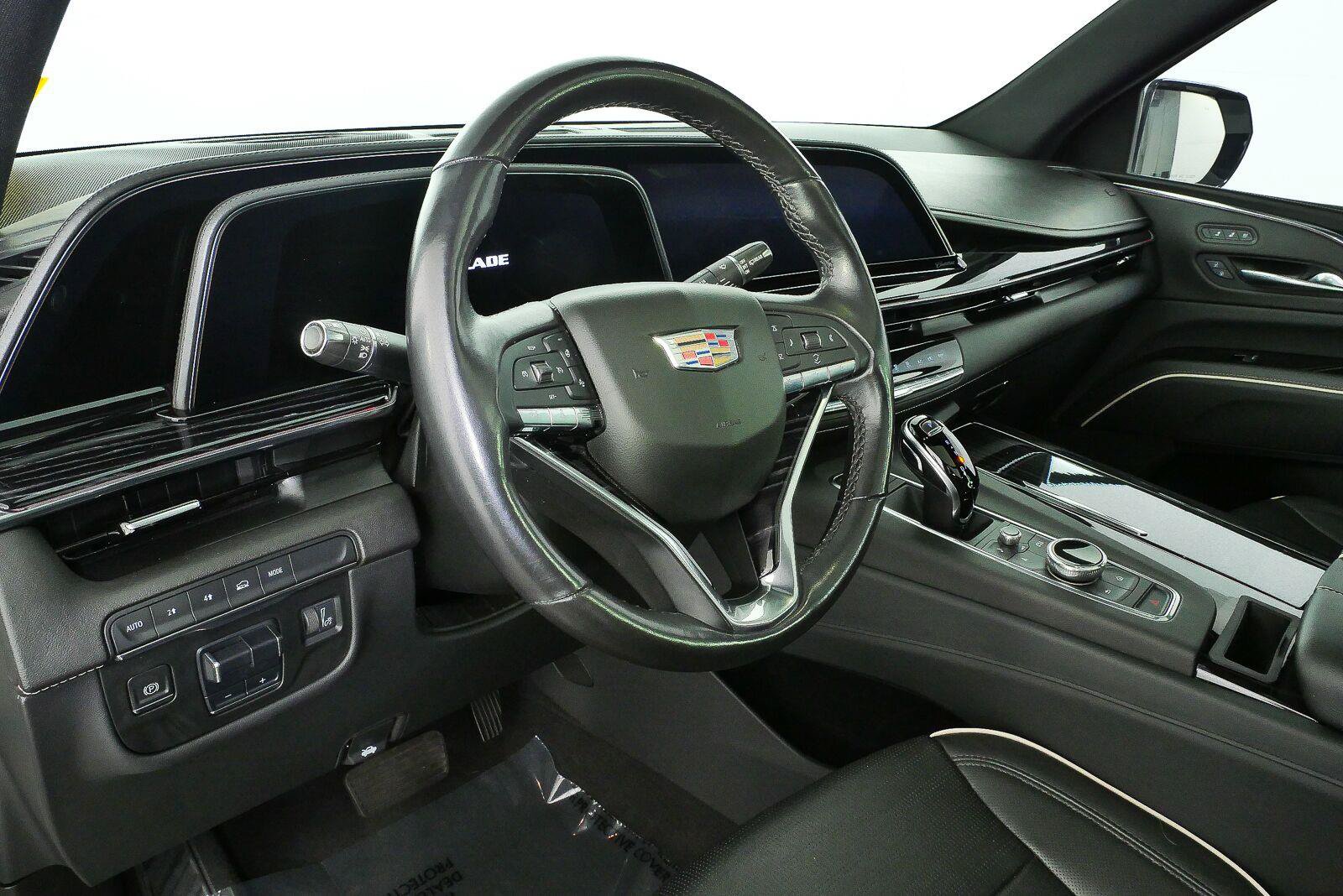 Used 2021 Cadillac Escalade ESV Sport AWD/4WD image 7