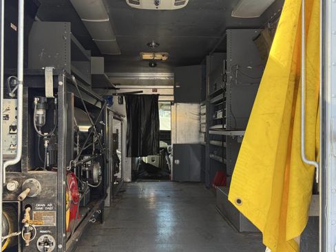 Used 2009 GMC Savana 3500 image 14