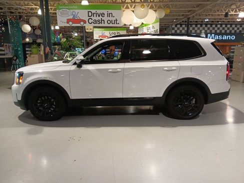 Used 2024 Kia Telluride EX X-Line AWD/4WD image 13