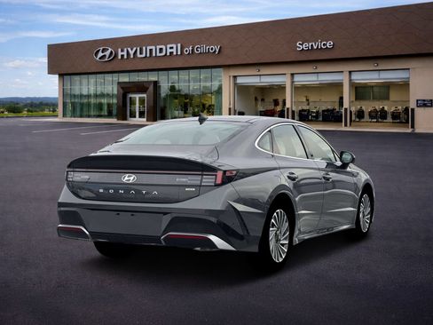 New 2026 Hyundai Sonata Limited FWD image 7