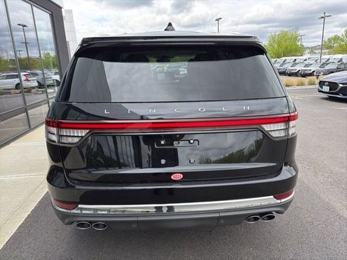 New 2026 Lincoln Aviator AWD image 4
