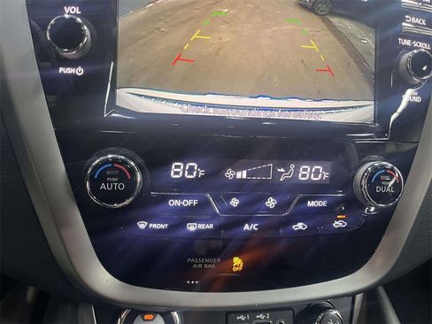 Used 2024 Nissan Murano SV image 20