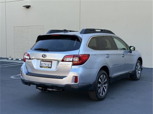 Used 2016 Subaru Outback 2.5i Limited AWD/4WD image 6