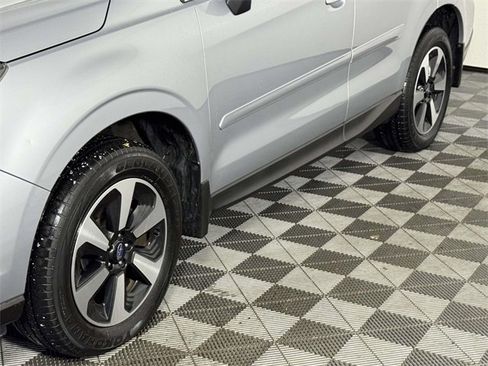 Used 2017 Subaru Forester 2.5i Limited image 13