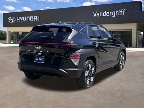 Used 2025 Hyundai Kona SEL FWD image 15