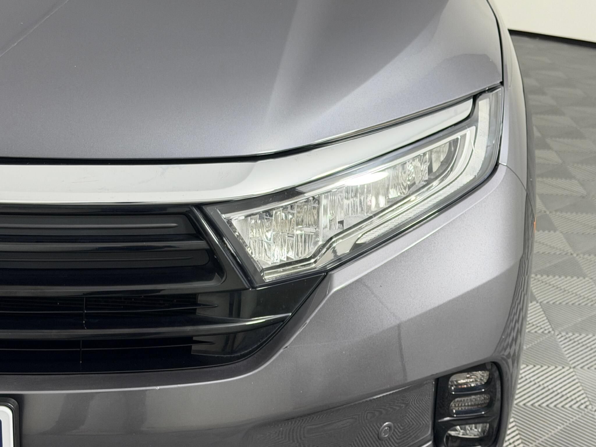 Used 2021 Honda Odyssey Touring image 5