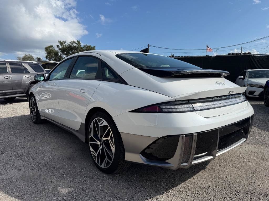 Used 2024 Hyundai Ioniq 6 SEL AWD/4WD image 7