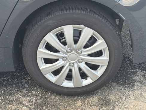 Used 2025 Toyota Corolla LE FWD image 19