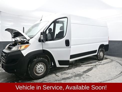 Used 2025 RAM ProMaster 2500 w/ Convenience Group image 40