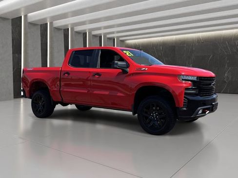 Used 2021 Chevrolet Silverado 1500 LT Trail Boss w/ Bed Protection Package AWD/4WD image 8