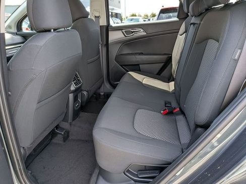 New 2026 Kia Sportage LX FWD image 18