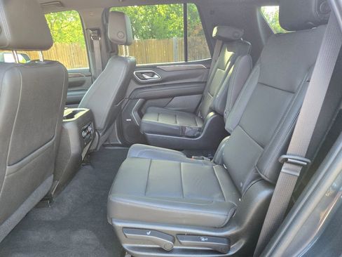 Used 2021 Chevrolet Tahoe Z71 w/ Z71 Signature Package image 13