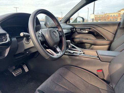 Used 2025 Acura ADX A-Spec image 9