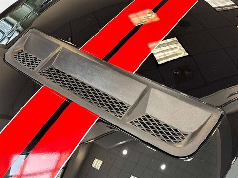 Used 2011 Ford Mustang Shelby GT500 w/ SVT Performance Pkg image 29