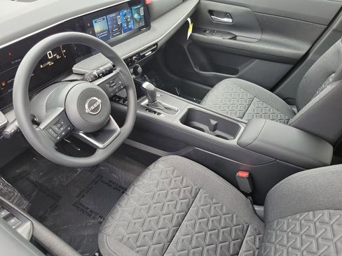 New 2026 Nissan Kicks SV w/ Cold Weather Package FWD image 9