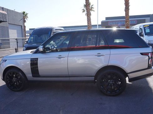 Used 2019 Land Rover Range Rover HSE AWD/4WD image 3
