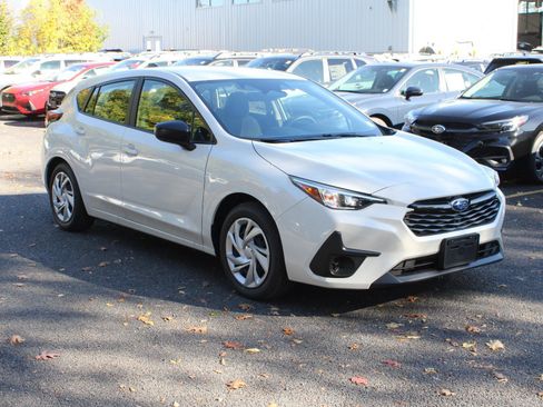 New 2025 Subaru Impreza 2.0i image 3