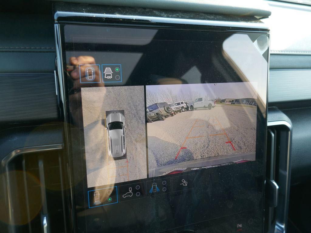 New 2026 GMC Acadia AT4 AWD/4WD image 28