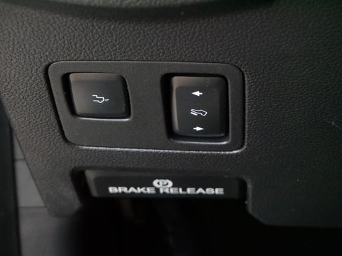 Used 2020 Ford F250 Lariat w/ Lariat Ultimate Package AWD/4WD image 28