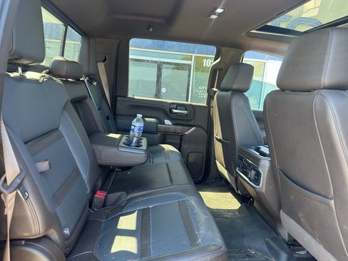 Used 2020 GMC Sierra 2500 Denali w/ Denali Ultimate Package AWD/4WD image 13