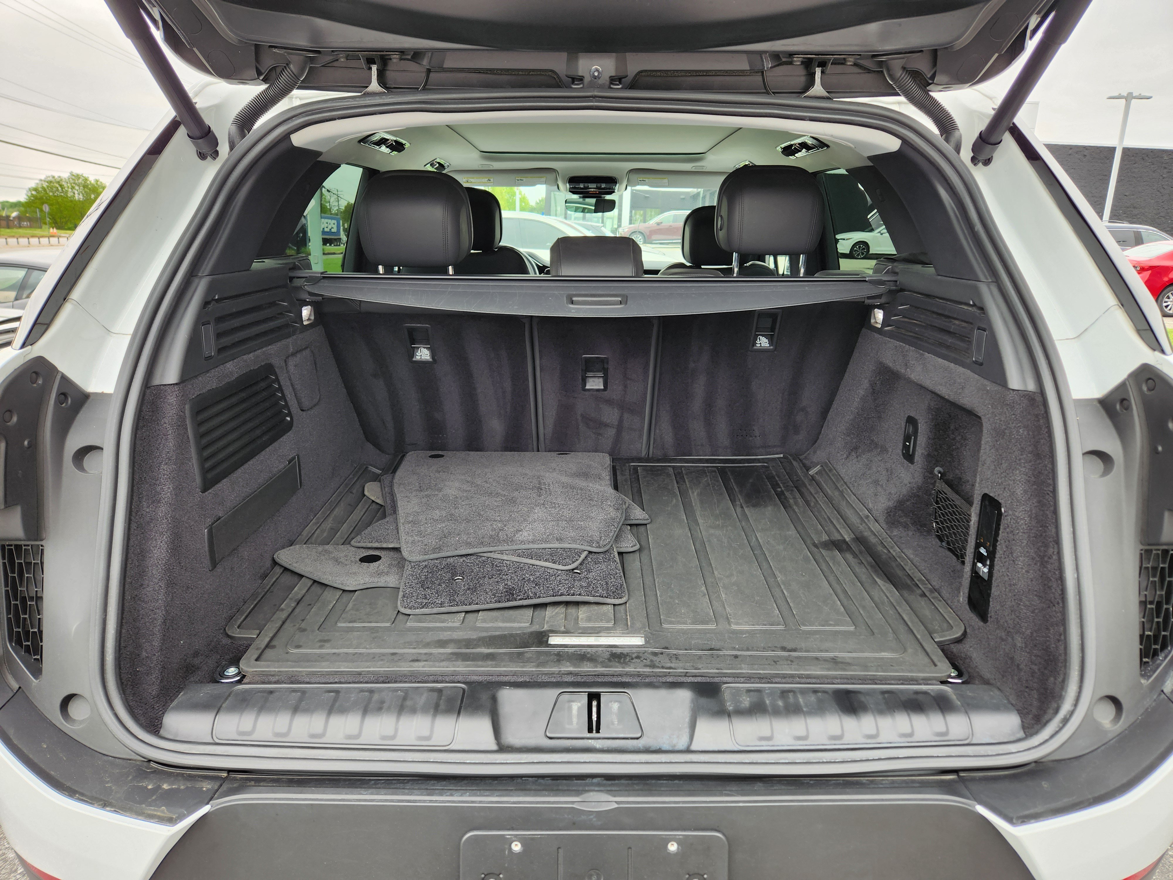 Certified 2024 Land Rover Range Rover Sport SE AWD/4WD image 8
