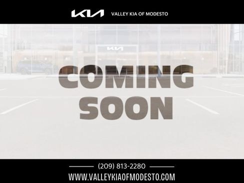Used 2017 Kia Sedona LX w/ LX Essentials Premium Package FWD image 1