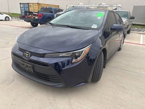 Certified 2025 Toyota Corolla LE FWD image 7