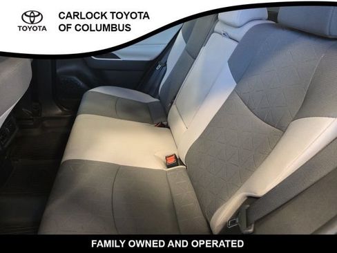Used 2021 Toyota RAV4 XLE w/ XLE Grade Weather Package AWD/4WD image 15