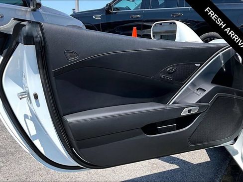 Used 2019 Chevrolet Corvette Stingray Coupe w/ 2LT Preferred Equipment Group RWD image 18